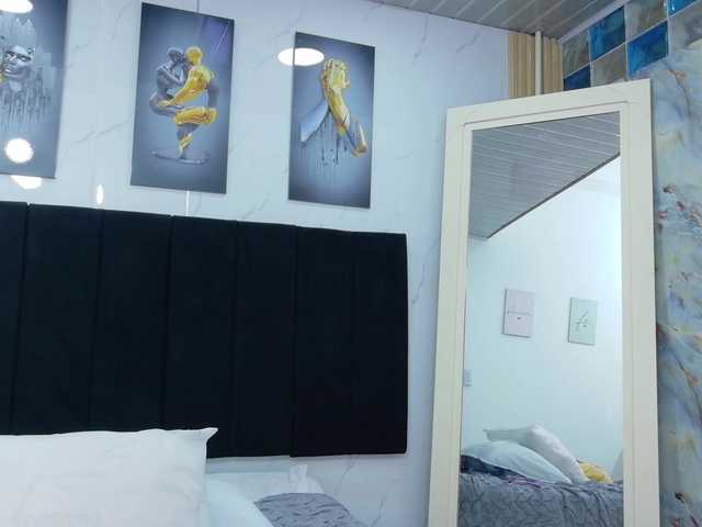 daddysneakin live webcam show