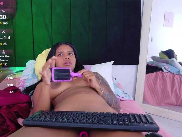 daddysneakin live cam on BongaCams
