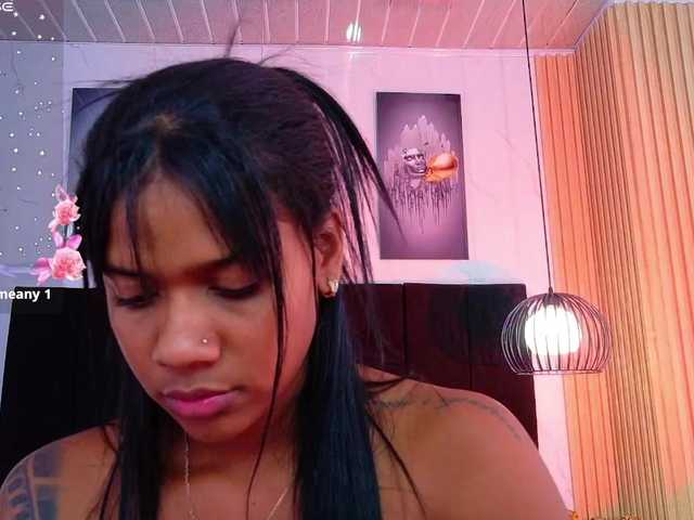 daddysneakin live cam on BongaCams