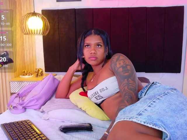 daddysneakin live cam on BongaCams