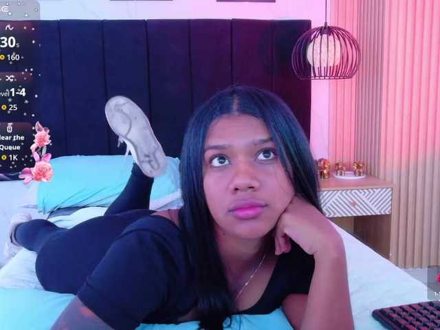daddysneakin live cam on BongaCams