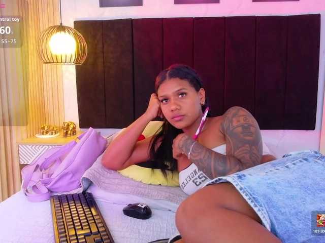 daddysneakin live cam on BongaCams