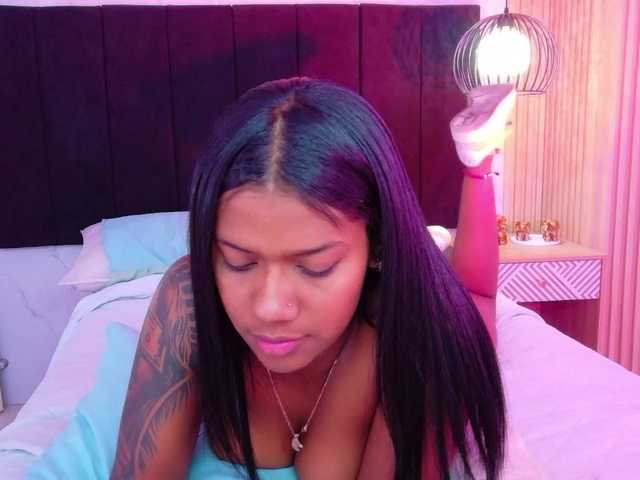 daddysneakin live cam on BongaCams