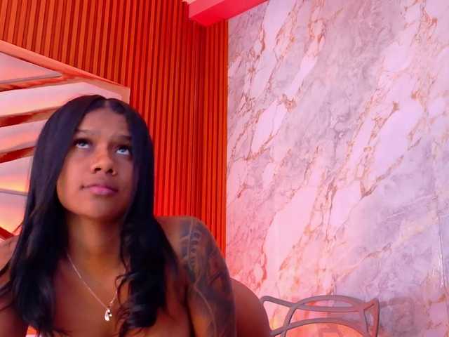 daddysneakin live cam on BongaCams