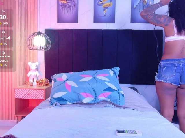 daddysneakin live cam on BongaCams