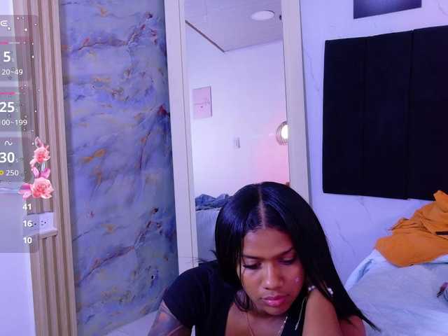 daddysneakin live cam on BongaCams