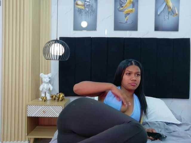 daddysneakin live cam on BongaCams