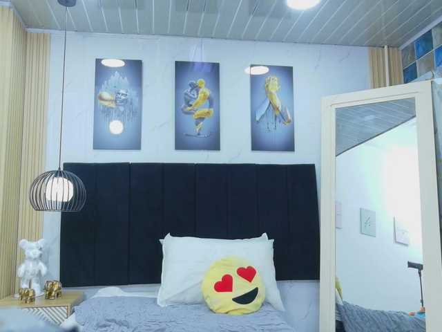 daddysneakin live cam on BongaCams