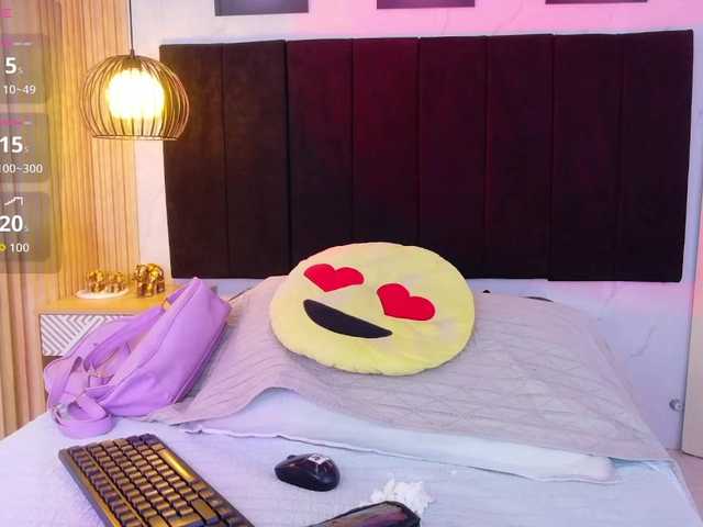 daddysneakin live cam on BongaCams