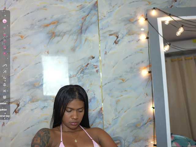 daddysneakin live cam on BongaCams