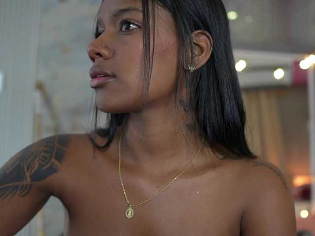 daddysneakin live cam on BongaCams