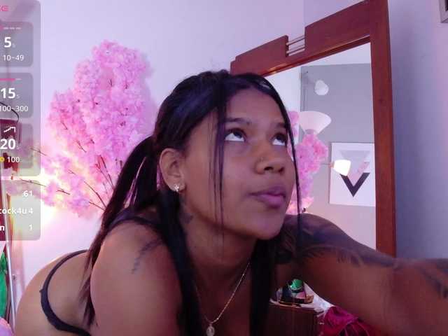 daddysneakin live cam on BongaCams