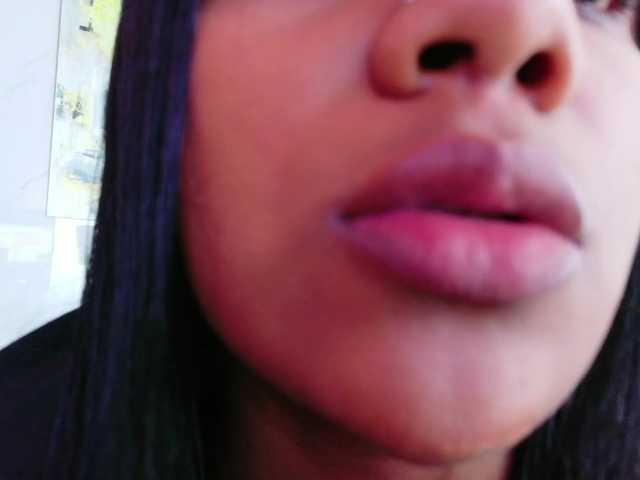 daddysneakin live cam on BongaCams