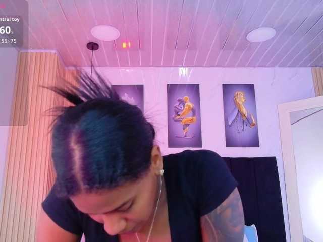daddysneakin live cam on BongaCams