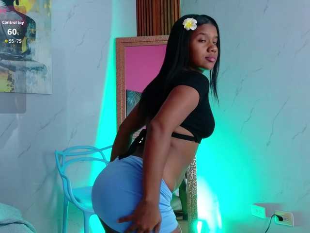 daddysneakin live cam on BongaCams