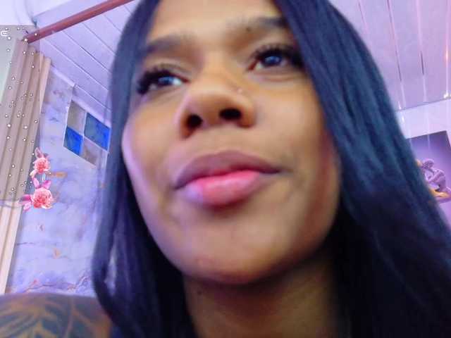 daddysneakin live cam on BongaCams