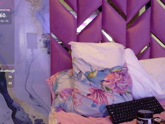 daddysneakin live cam on BongaCams