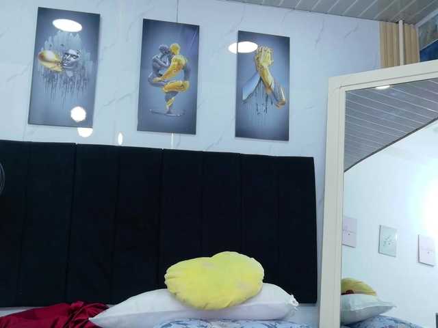 daddysneakin live cam on BongaCams