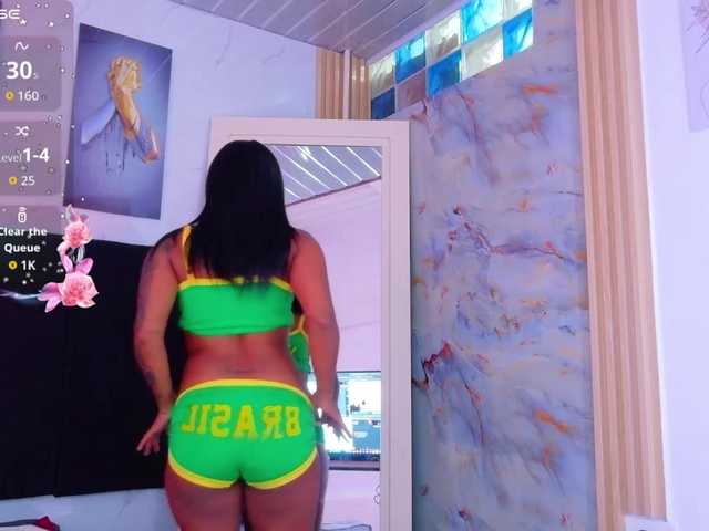 daddysneakin live cam on BongaCams