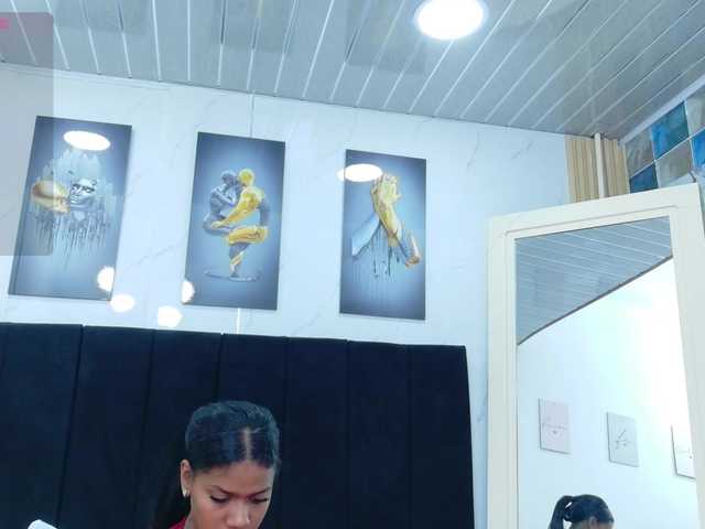 daddysneakin live cam on BongaCams