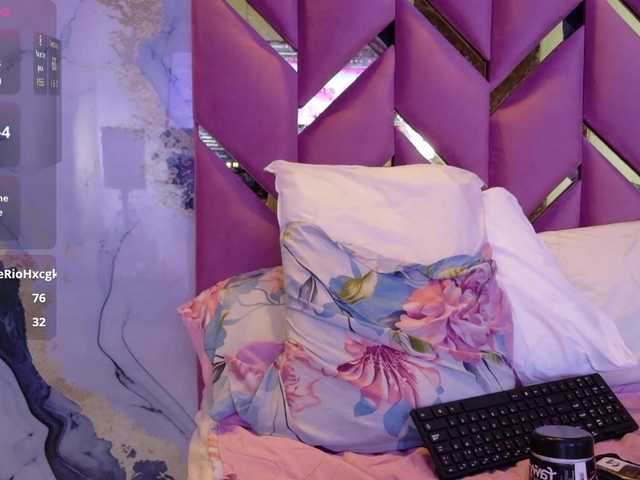 daddysneakin live cam on BongaCams