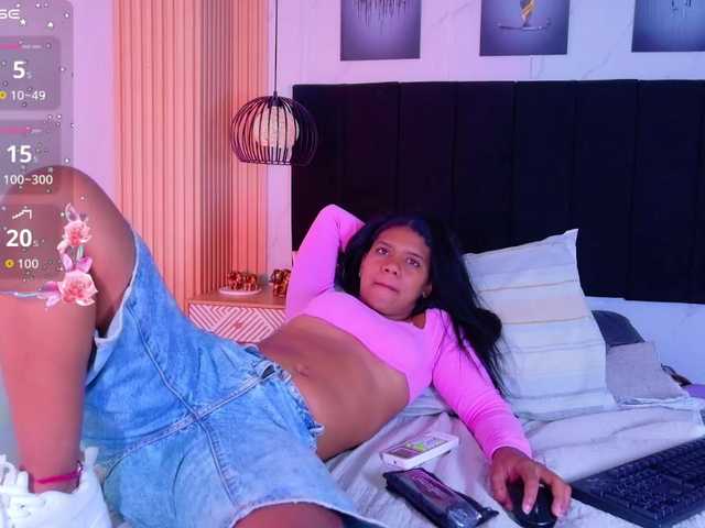daddysneakin live cam on BongaCams