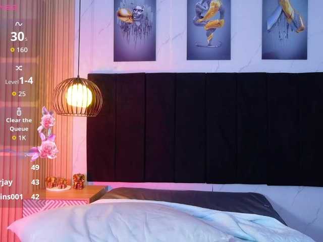 daddysneakin live cam on BongaCams
