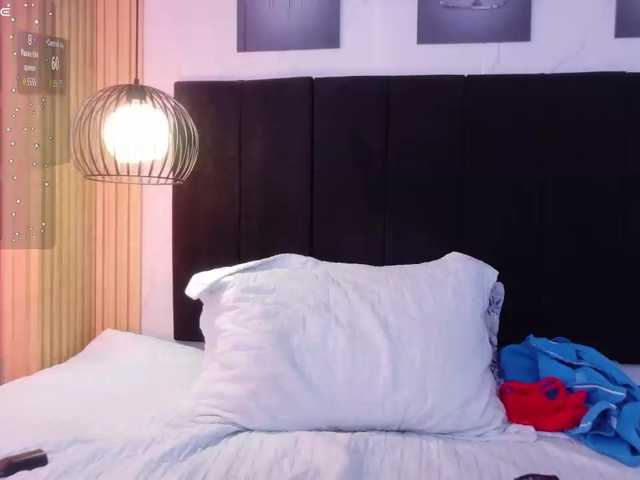daddysneakin live cam preview