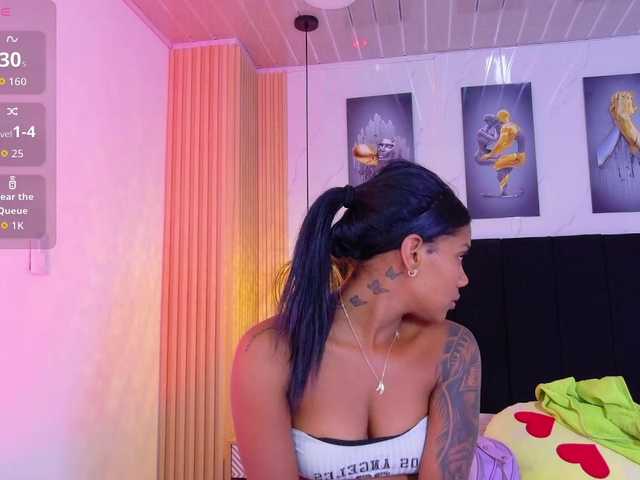 daddysneakin live cam on BongaCams