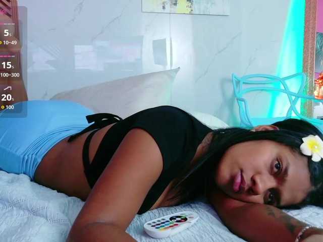 daddysneakin live cam on BongaCams