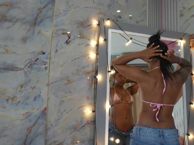 daddysneakin live cam on BongaCams