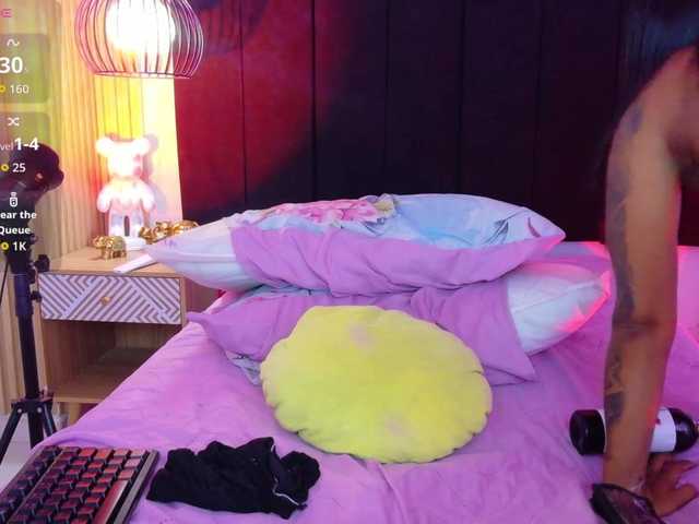 daddysneakin live cam on BongaCams