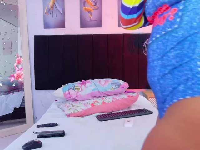 daddysneakin live cam on BongaCams