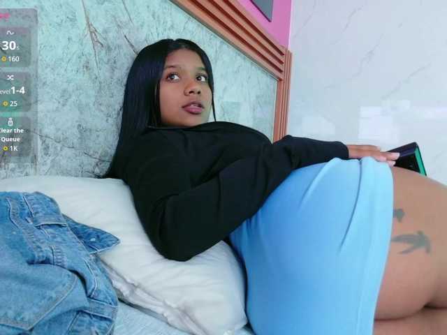daddysneakin live cam on BongaCams