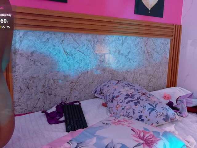 daddysneakin live cam on BongaCams