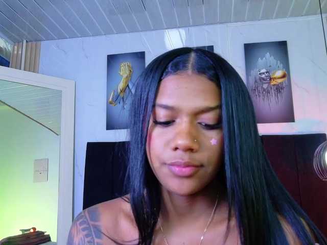 daddysneakin live cam on BongaCams