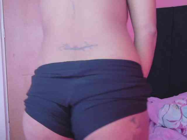 Модель: daddysneakin