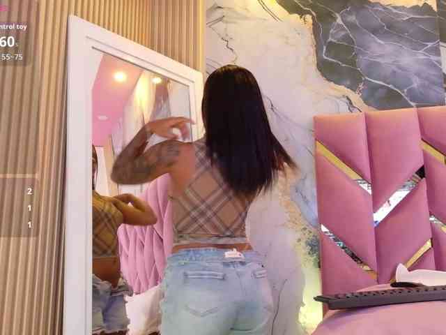 Model: daddysneakin