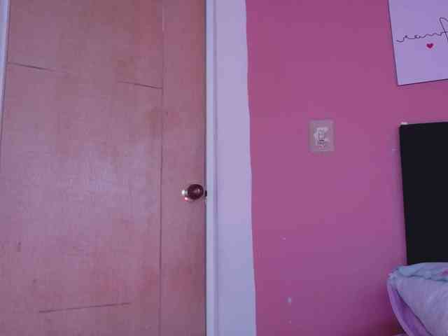 Модель: daddysneakin