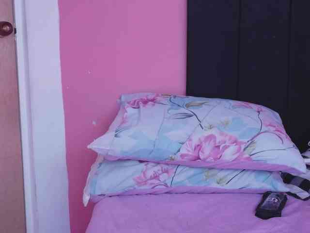 Модель: daddysneakin