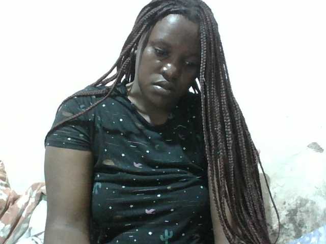 Hot-Perry's BongaCams show and profile