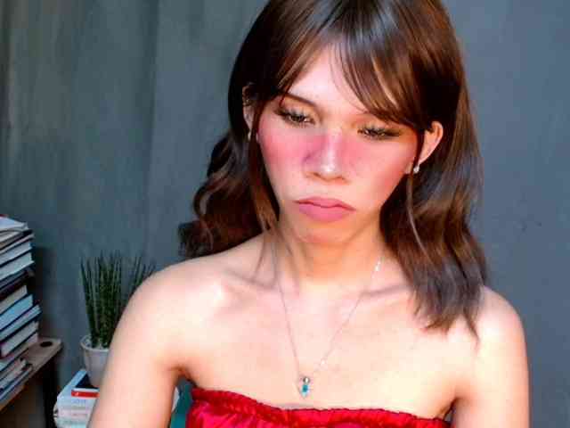 pokikoblanca222 Live Webcam on BongaCams