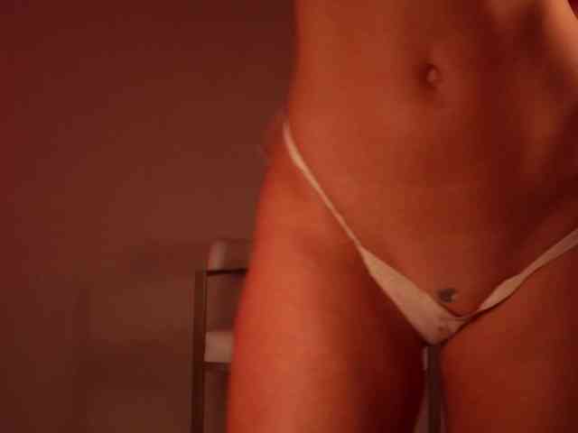 Sashalong13 webcam