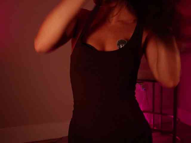 Sashalong13 webcam