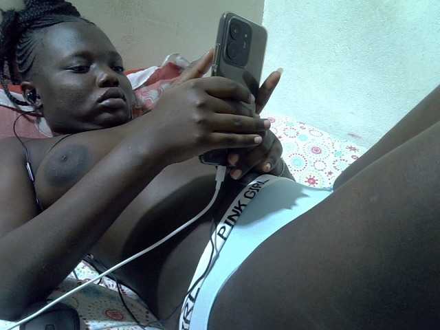 sexxyme live cam on BongaCams