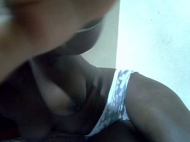 sexxyme live cam on BongaCams