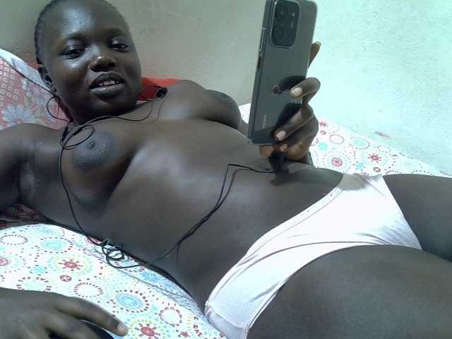 sexxyme live cam on BongaCams
