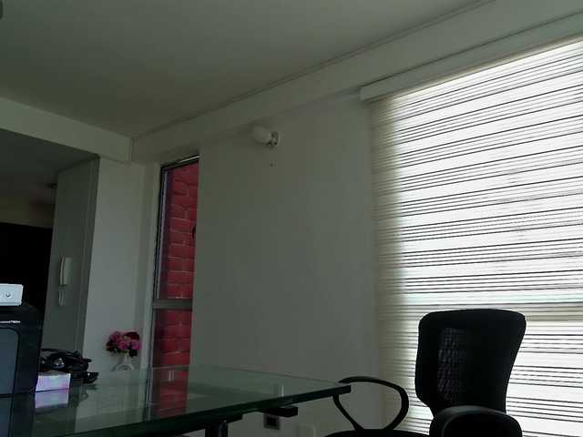 Roxxana-queen live cam on BongaCams