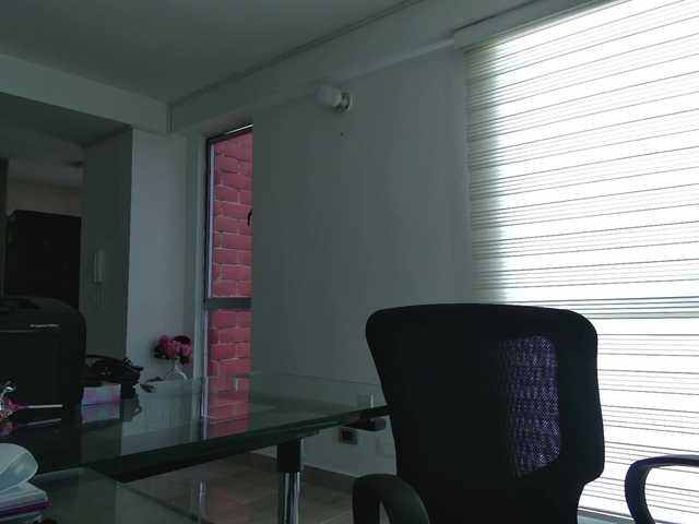 Roxxana-queen live cam on BongaCams