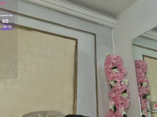 Roxxana-queen live cam on BongaCams